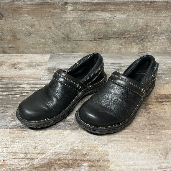 boc Shoes - BOC Black Leather Slip On Shoes Women's Size 6.5 M